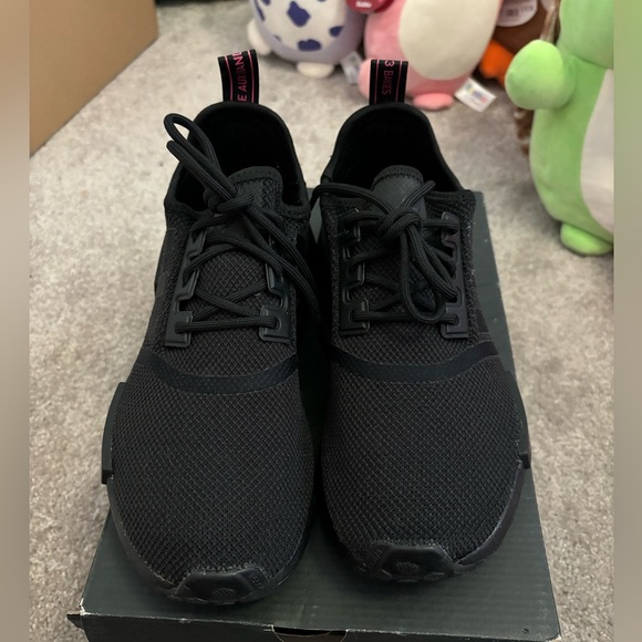 *Almost new* Adidas NMD_R1 Black Solar Pink 7 Women’s - Picture 14 of 14